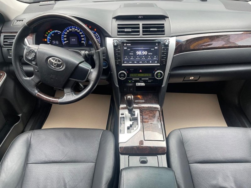Toyota  Camry 便宜漂亮Camry油電車 | 新北市汽車商業同業公會｜TACA優良車商聯盟｜中古、二手車買車賣車公會認證保固
