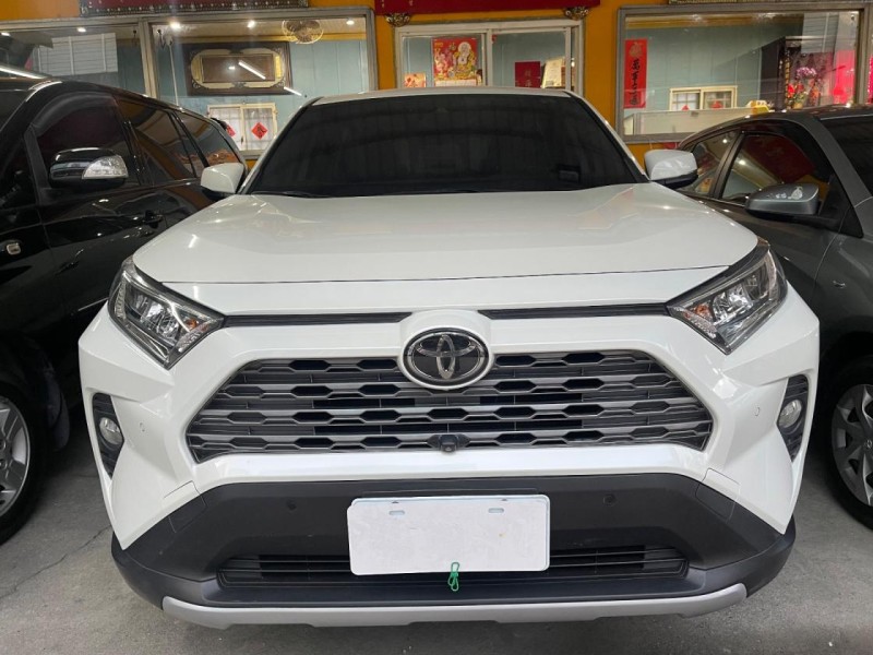 Toyota  RAV4 2019年小改新款RAV4旗艦款 | 新北市汽車商業同業公會｜TACA優良車商聯盟｜中古、二手車買車賣車公會認證保固