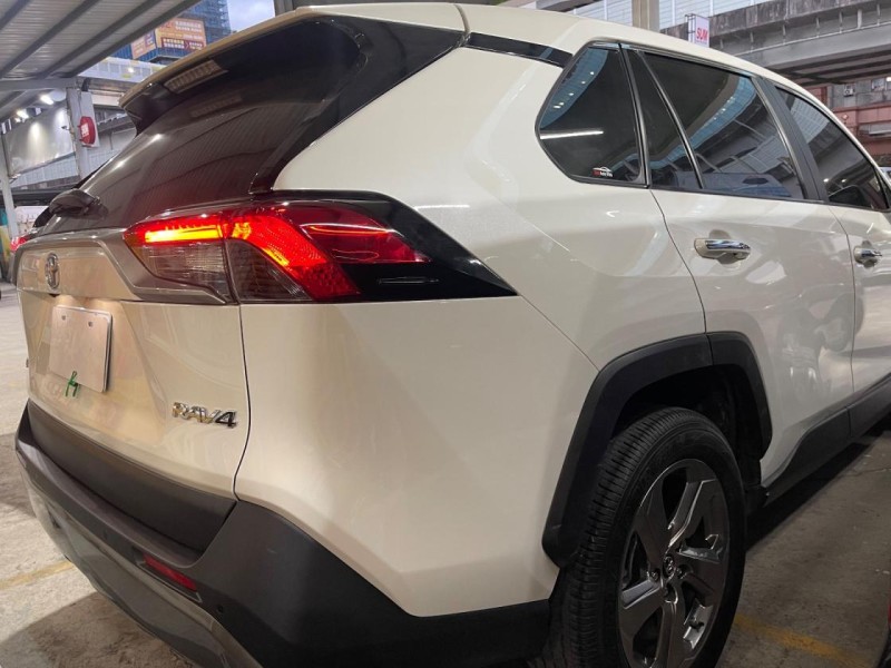 Toyota  RAV4 2019年小改新款RAV4旗艦款 | 新北市汽車商業同業公會｜TACA優良車商聯盟｜中古、二手車買車賣車公會認證保固
