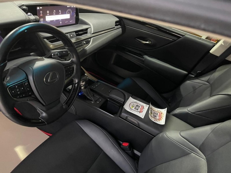 Lexus  ES 2018年新款Lexus ES200旗艦版內外漂亮 | 新北市汽車商業同業公會｜TACA優良車商聯盟｜中古、二手車買車賣車公會認證保固