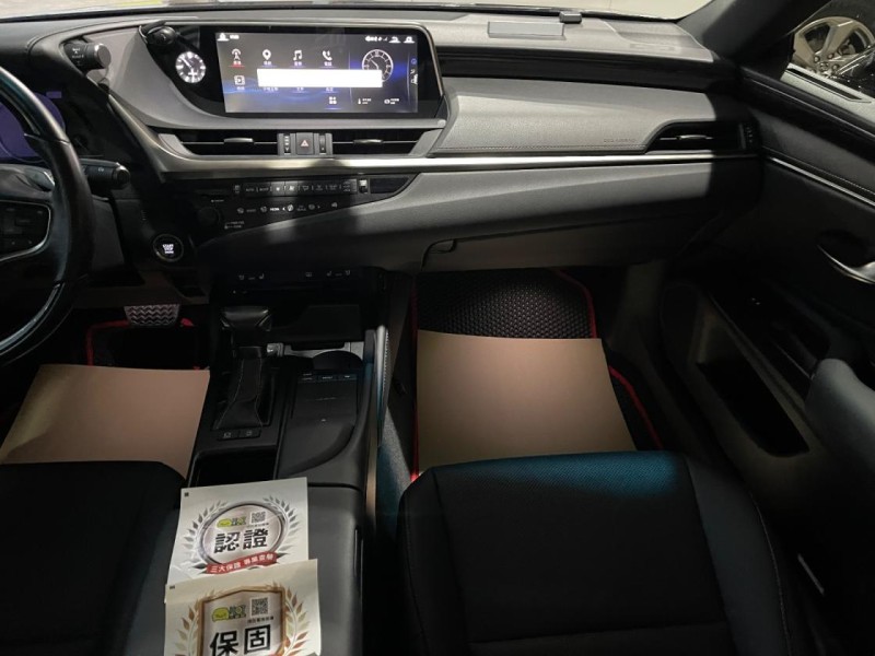 Lexus  ES 2018年新款Lexus ES200旗艦版內外漂亮 | 新北市汽車商業同業公會｜TACA優良車商聯盟｜中古、二手車買車賣車公會認證保固