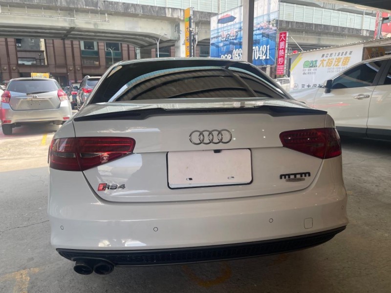 Audi  A4 很漂亮便宜省油省稅金安全房車A4 | 新北市汽車商業同業公會｜TACA優良車商聯盟｜中古、二手車買車賣車公會認證保固