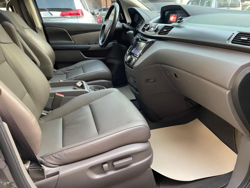 Honda  Odyssey Honda Odysse8人坐頂級版休旅車 | 新北市汽車商業同業公會｜TACA優良車商聯盟｜中古、二手車買車賣車公會認證保固