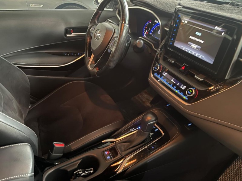 Toyota  Auris 2021型Corolla sport旗艦版黑屋頂賽車椅跑很少 | 新北市汽車商業同業公會｜TACA優良車商聯盟｜中古、二手車買車賣車公會認證保固