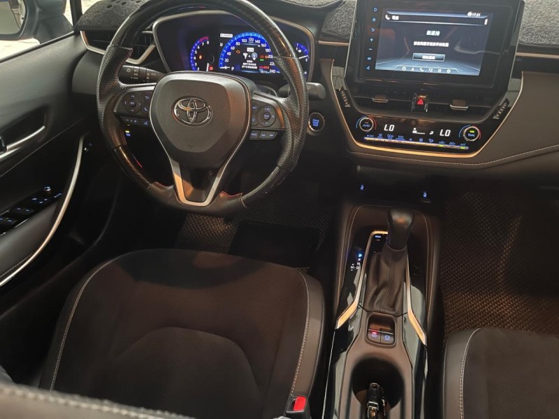 Toyota  Auris 2021型Corolla sport旗艦版黑屋頂賽車椅跑很少 | 新北市汽車商業同業公會｜TACA優良車商聯盟｜中古、二手車買車賣車公會認證保固