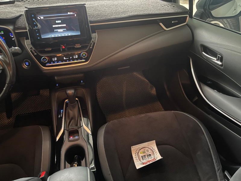 Toyota  Auris 2021型Corolla sport旗艦版黑屋頂賽車椅跑很少 | 新北市汽車商業同業公會｜TACA優良車商聯盟｜中古、二手車買車賣車公會認證保固