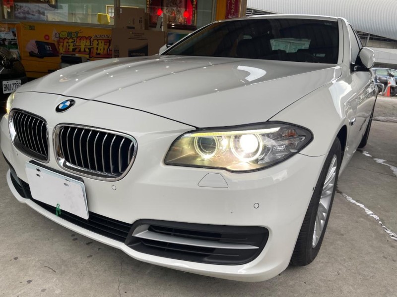 BMW/ 寶馬  5 SERIES  520i 很漂亮520i有電尾門跑少車庫車 | 新北市汽車商業同業公會｜TACA優良車商聯盟｜中古、二手車買車賣車公會認證保固