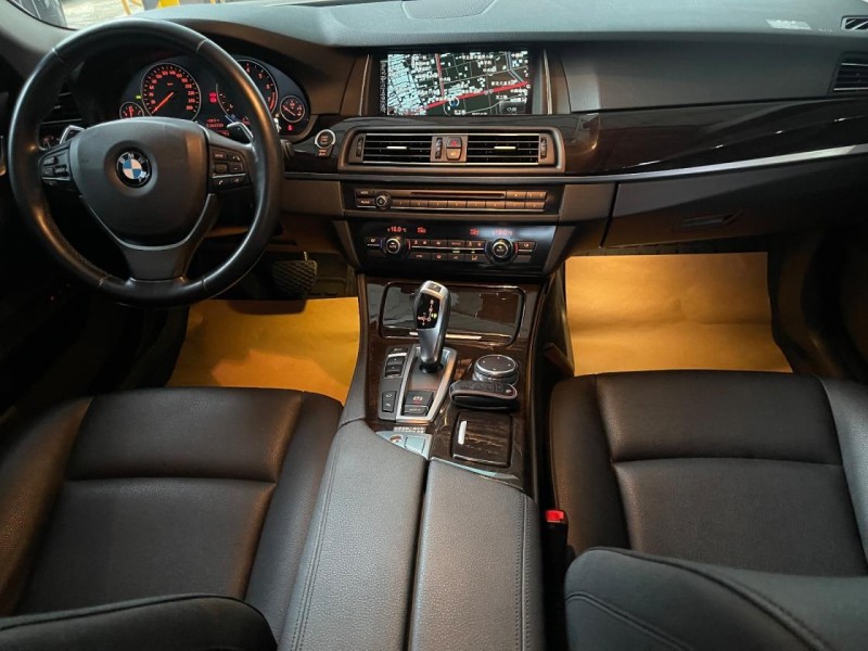 BMW/ 寶馬  5 SERIES  520i 很漂亮520i有電尾門跑少車庫車 | 新北市汽車商業同業公會｜TACA優良車商聯盟｜中古、二手車買車賣車公會認證保固