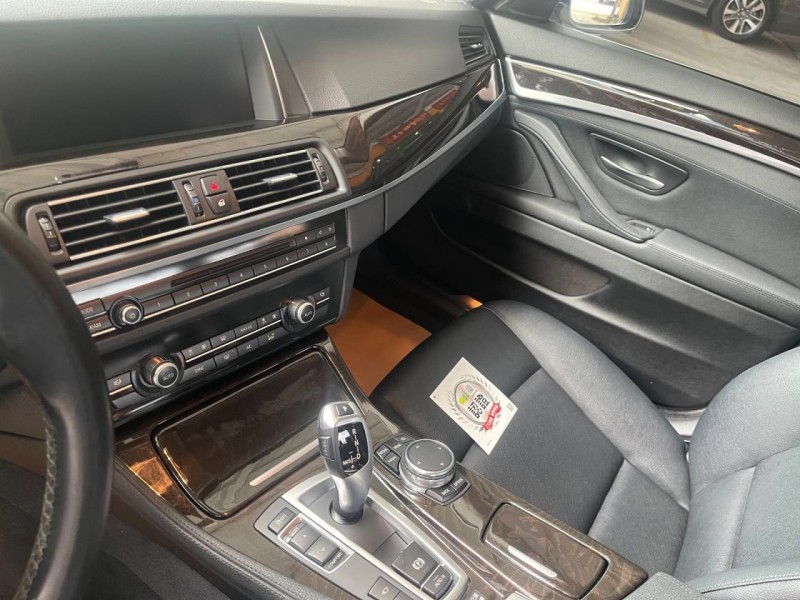 BMW/ 寶馬  5 SERIES  520i 很漂亮520i有電尾門跑少車庫車 | 新北市汽車商業同業公會｜TACA優良車商聯盟｜中古、二手車買車賣車公會認證保固