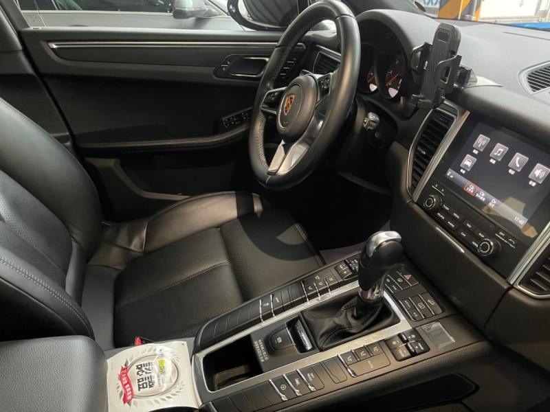 PORSCHE  Macan 很漂亮macan | 新北市汽車商業同業公會｜TACA優良車商聯盟｜中古、二手車買車賣車公會認證保固