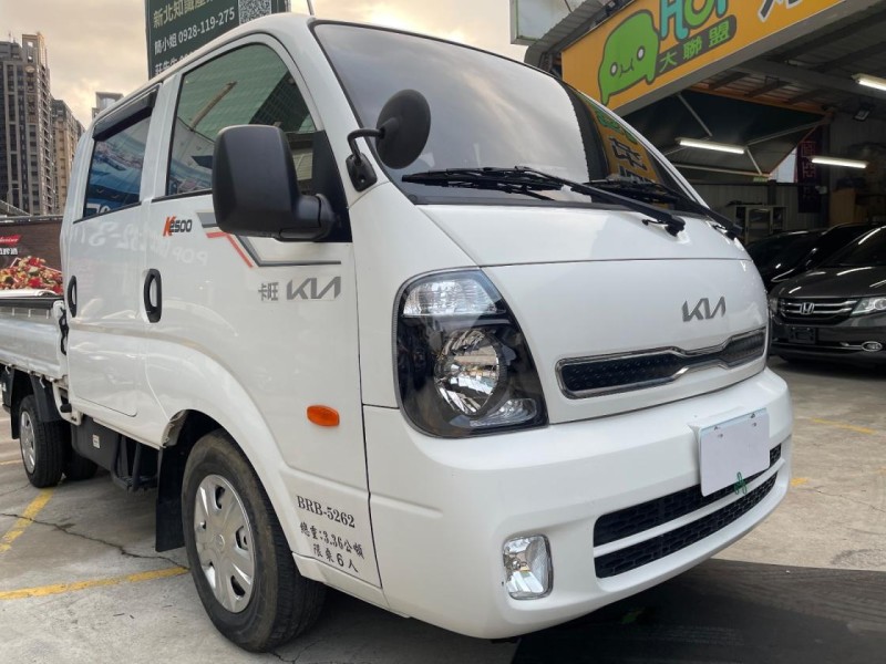 Kia  Kaon(卡旺) 2023年起亞雙廂自排6人坐純跑8千多公里如新車快把握 | 新北市汽車商業同業公會｜TACA優良車商聯盟｜中古、二手車買車賣車公會認證保固