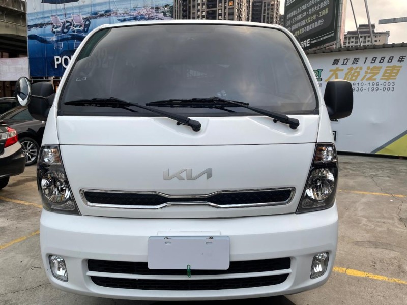 Kia  Kaon(卡旺) 2023年起亞雙廂自排6人坐純跑8千多公里如新車快把握 | 新北市汽車商業同業公會｜TACA優良車商聯盟｜中古、二手車買車賣車公會認證保固