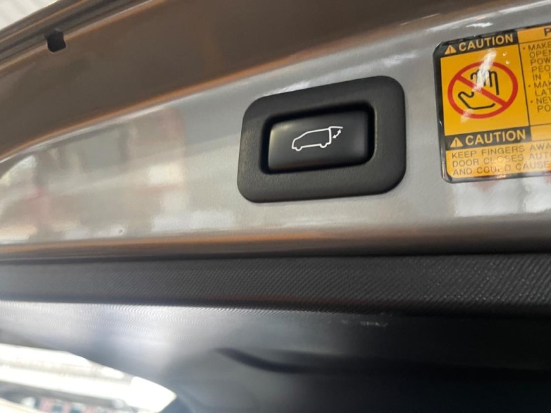 Toyota  Previa 超美7人坐previa旗艦款有環景 | 新北市汽車商業同業公會｜TACA優良車商聯盟｜中古、二手車買車賣車公會認證保固