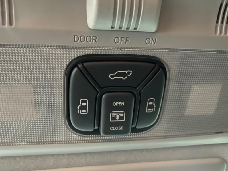 Toyota  Previa 超美7人坐previa旗艦款有環景 | 新北市汽車商業同業公會｜TACA優良車商聯盟｜中古、二手車買車賣車公會認證保固