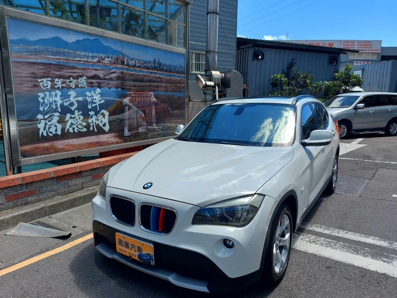 BMW/ 寶馬  X1 SERIES  X1 xDrive20d 稀有4WD 2011年X1全景天窗20D柴油小改款 僅跑14萬女用車 全額貸款 | 新北市汽車商業同業公會｜TACA優良車商聯盟｜中古、二手車買車賣車公會認證保固