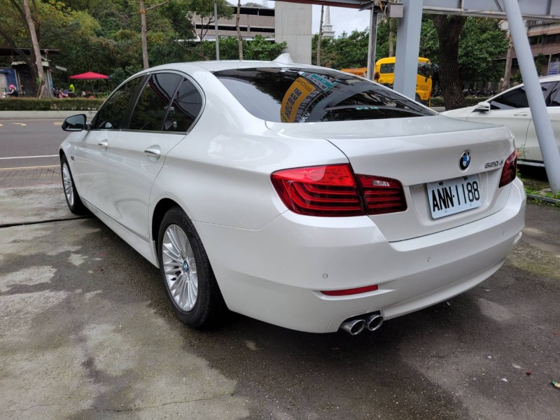 Bmw 寶馬5 Series 5d Bmw 5d 新型引擎一手女用 新北市汽車商業同業公會 Taca優良車商聯盟 中古 二手車買車賣車公會認證保固