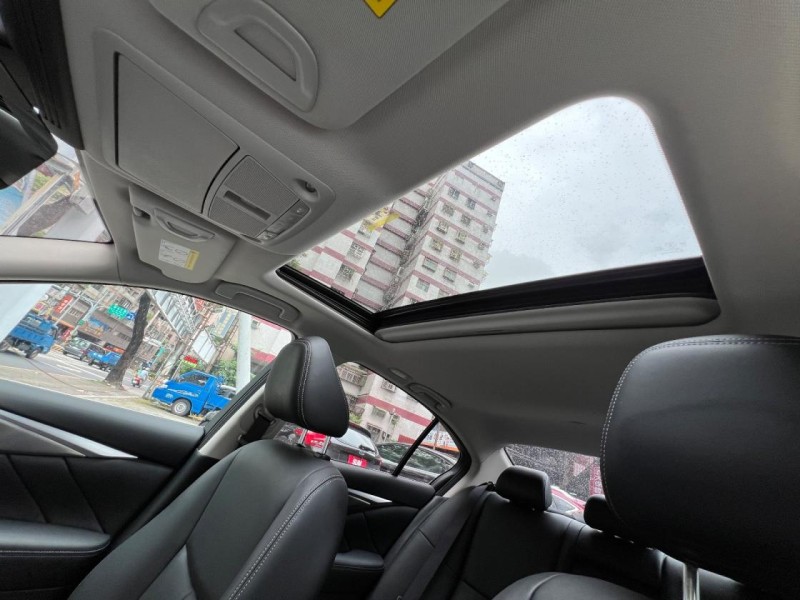 Infiniti  Q50 頂級旗艦版 ACC主動跟車 新車至今皆在原廠保養 保養紀錄齊全 | 新北市汽車商業同業公會｜TACA優良車商聯盟｜中古、二手車買車賣車公會認證保固