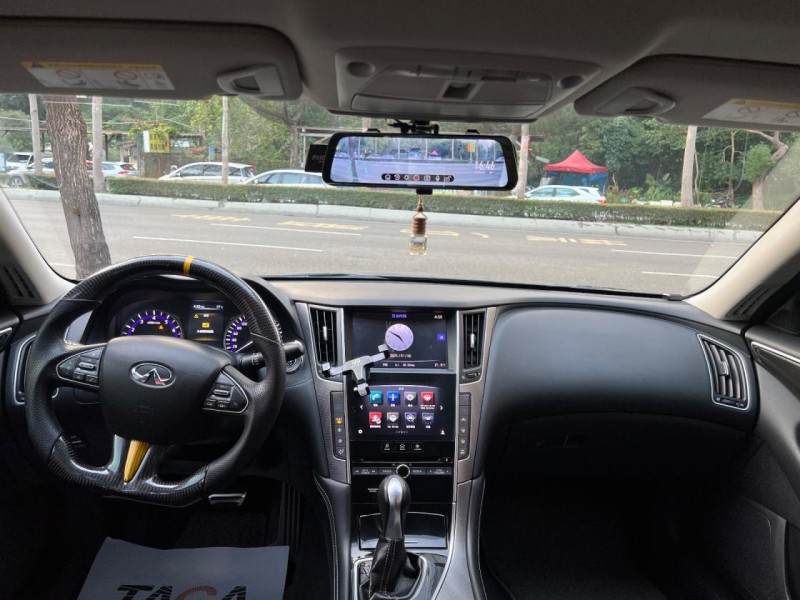 Infiniti  Q50 本車顏色為黑色帶點紫 | 新北市汽車商業同業公會｜TACA優良車商聯盟｜中古、二手車買車賣車公會認證保固