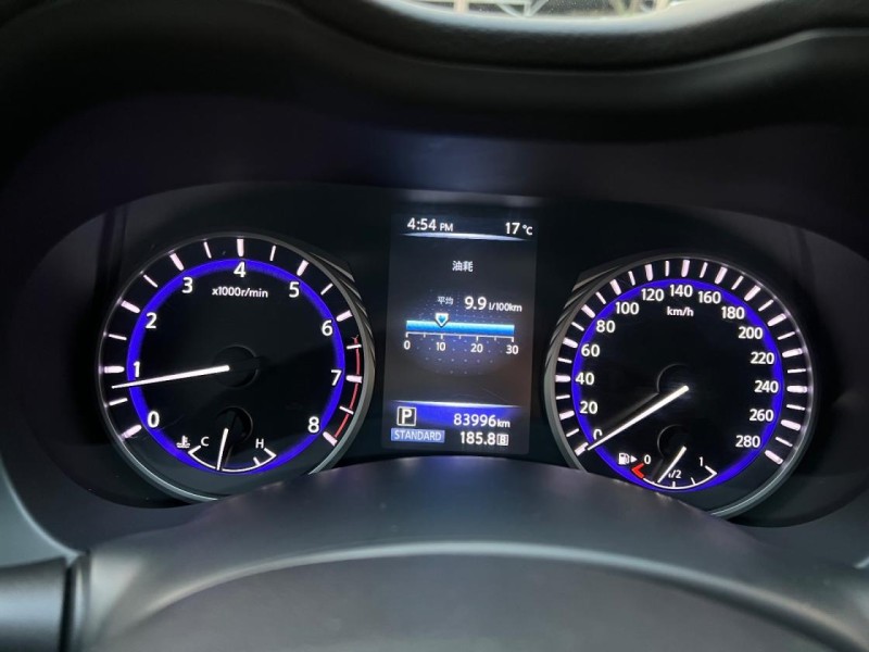 Infiniti  Q50 本車顏色為黑色帶點紫 | 新北市汽車商業同業公會｜TACA優良車商聯盟｜中古、二手車買車賣車公會認證保固