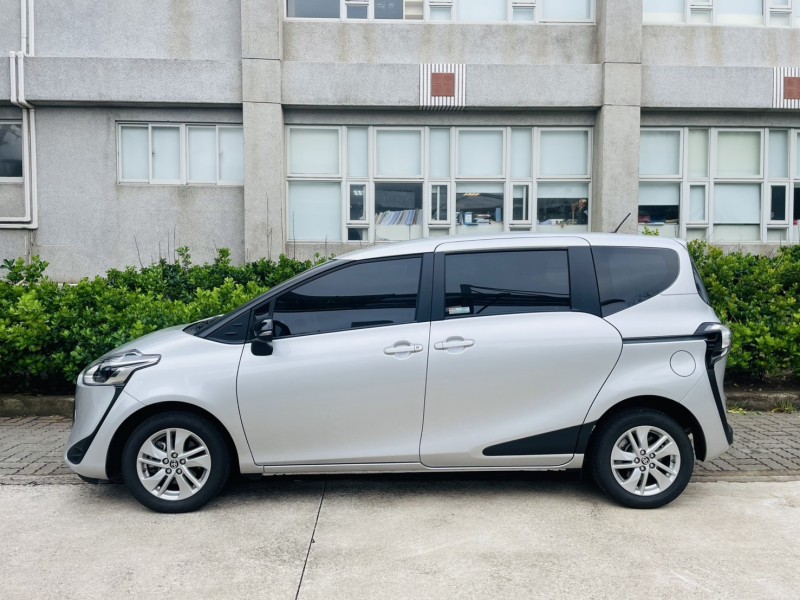 Toyota  SIENTA 實車實價可分期Sienta僅跑4千公里 原漆原鈑Yaris Livina可參考 | 新北市汽車商業同業公會｜TACA優良車商聯盟｜中古、二手車買車賣車公會認證保固