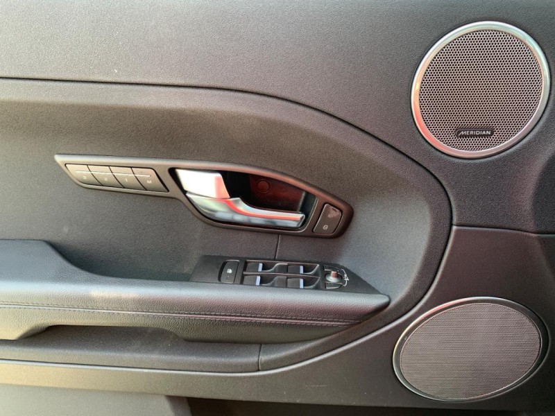 Land Rover  Evoque 路華 2015 年 Land Rover Evoque 2.2 白色 ????  | 新北市汽車商業同業公會｜TACA優良車商聯盟｜中古、二手車買車賣車公會認證保固