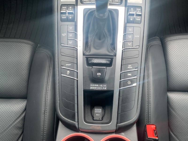PORSCHE  Macan 2017麥肯s | 新北市汽車商業同業公會｜TACA優良車商聯盟｜中古、二手車買車賣車公會認證保固