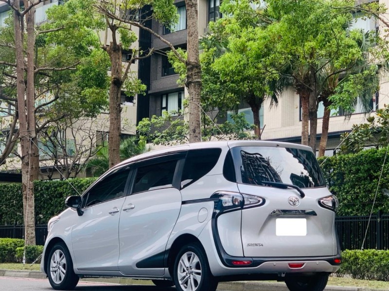 Toyota  SIENTA 2020年 Toyota Sienta 1.8 豪華+ 五人座 | 新北市汽車商業同業公會｜TACA優良車商聯盟｜中古、二手車買車賣車公會認證保固