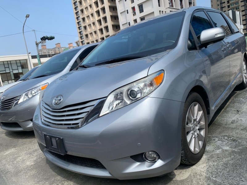 Toyota  SIENTA 2014 年豐田 Sienna 3.5  | 新北市汽車商業同業公會｜TACA優良車商聯盟｜中古、二手車買車賣車公會認證保固