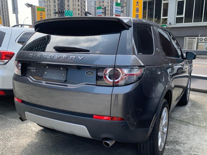 Land Rover  Discovery  2018 年 Land Rover Discovery 2.0 灰色  | 新北市汽車商業同業公會｜TACA優良車商聯盟｜中古、二手車買車賣車公會認證保固