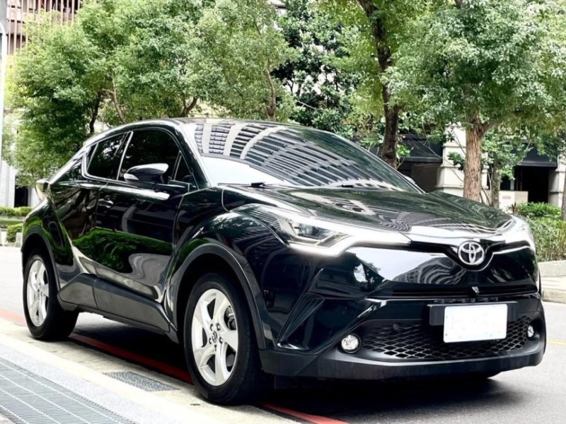 Toyota  C-HR  2019 年 Toyota C-HR 黑色  | 新北市汽車商業同業公會｜TACA優良車商聯盟｜中古、二手車買車賣車公會認證保固