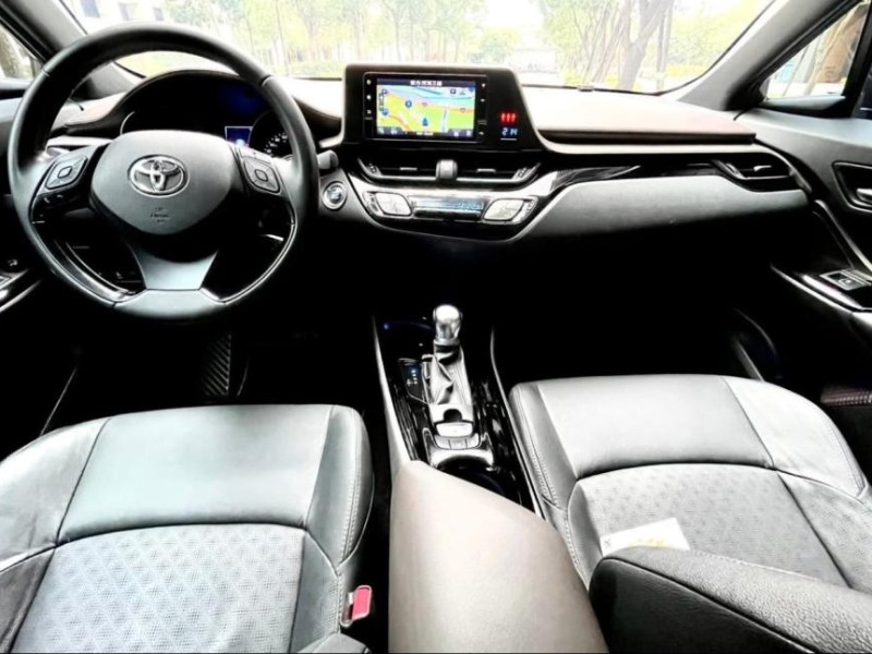 Toyota  C-HR  2019 年 Toyota C-HR 黑色  | 新北市汽車商業同業公會｜TACA優良車商聯盟｜中古、二手車買車賣車公會認證保固