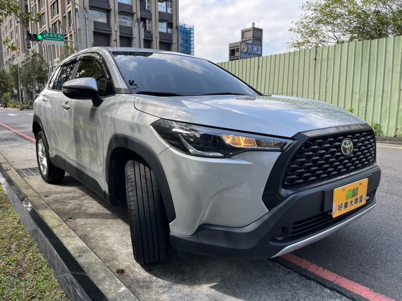 Toyota  Corolla Cross 2021年  TOYOTA  COROLLA  CROSS  豪華版   熱騰騰剛入庫國民神車  | 新北市汽車商業同業公會｜TACA優良車商聯盟｜中古、二手車買車賣車公會認證保固