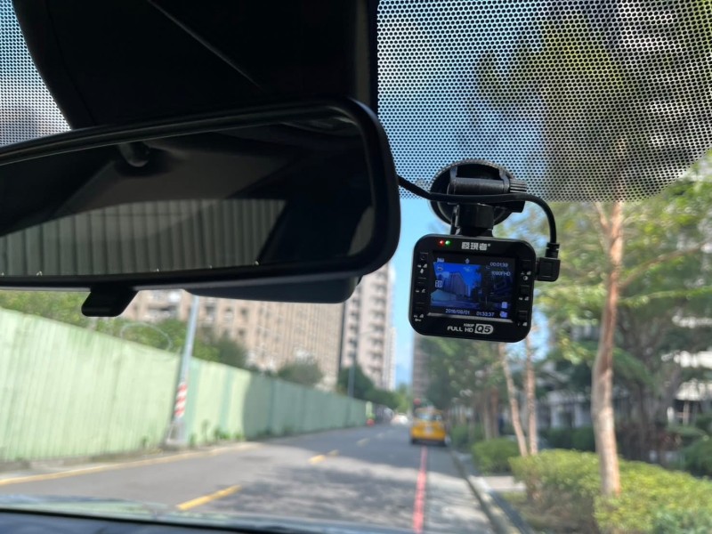 Toyota  Corolla Cross 2021年  TOYOTA  COROLLA  CROSS  豪華版   熱騰騰剛入庫國民神車  | 新北市汽車商業同業公會｜TACA優良車商聯盟｜中古、二手車買車賣車公會認證保固