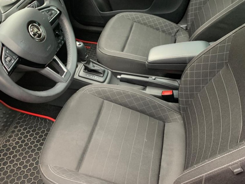 Skoda  Rapid 小姐姐香車  2017/18 Škoda RAPID TSI 1.5 | 新北市汽車商業同業公會｜TACA優良車商聯盟｜中古、二手車買車賣車公會認證保固