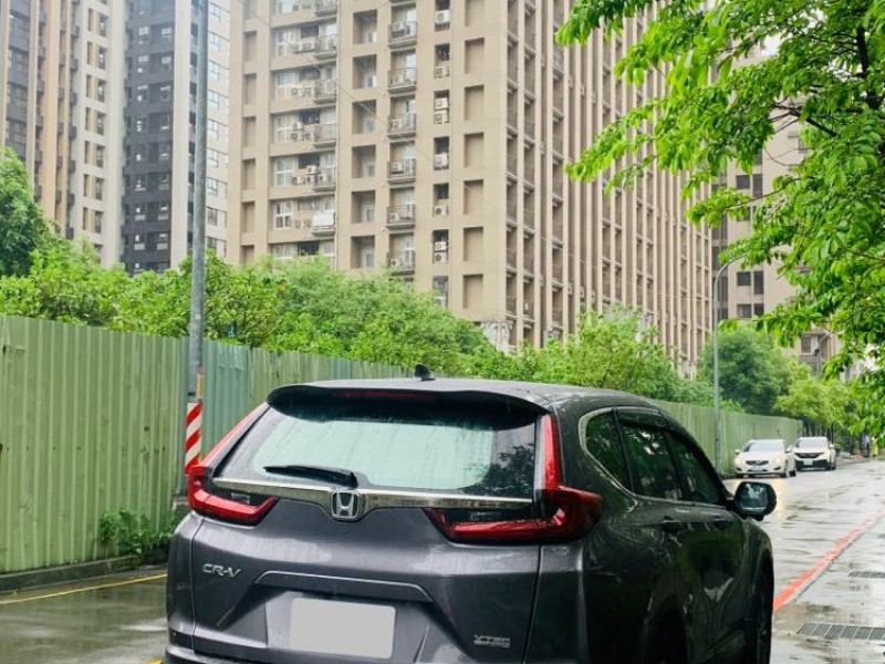Honda  CR-V 2021本田CRV VTIS | 新北市汽車商業同業公會｜TACA優良車商聯盟｜中古、二手車買車賣車公會認證保固