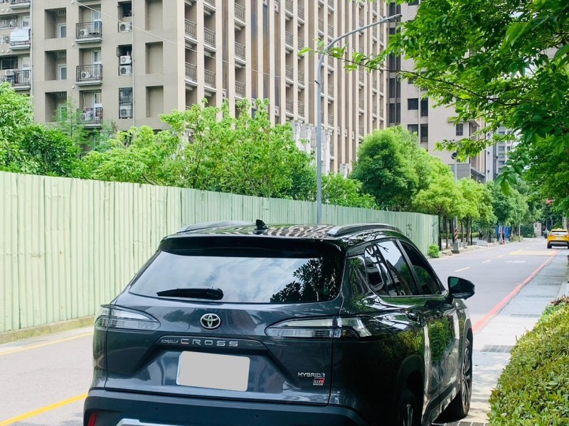 Toyota  Corolla Cross 【熱血休旅｜稀有 GR 運動版】 2022 TOYOTA Corolla Cross 1.8 油電 GR SPORT 版  | 新北市汽車商業同業公會｜TACA優良車商聯盟｜中古、二手車買車賣車公會認證保固