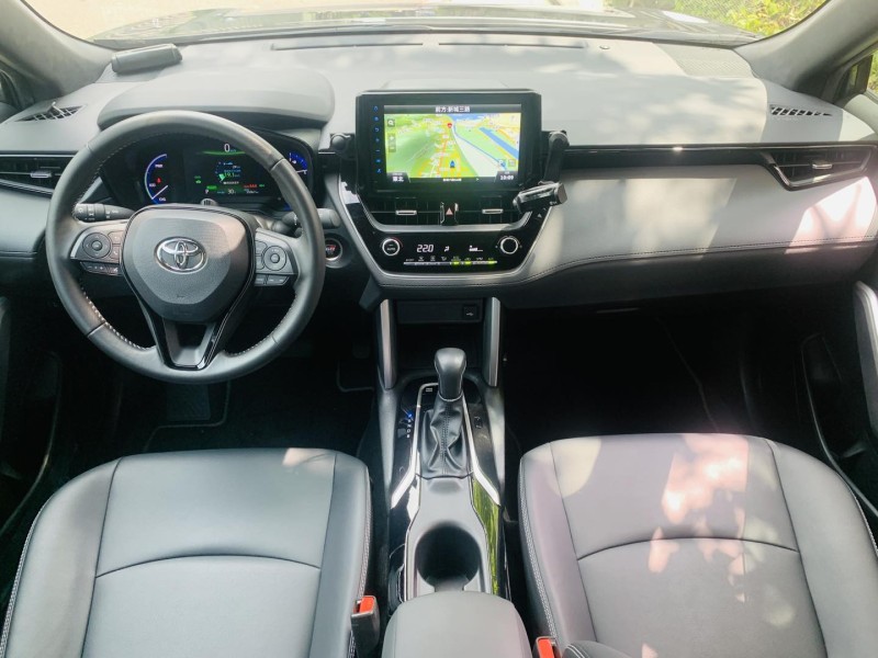 Toyota  Corolla Cross 【熱血休旅｜稀有 GR 運動版】 2022 TOYOTA Corolla Cross 1.8 油電 GR SPORT 版  | 新北市汽車商業同業公會｜TACA優良車商聯盟｜中古、二手車買車賣車公會認證保固