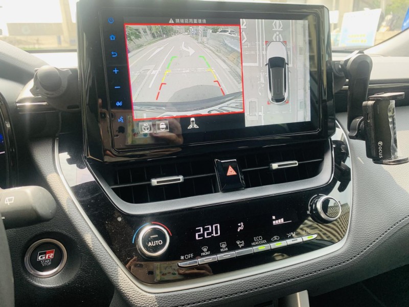 Toyota  Corolla Cross 【熱血休旅｜稀有 GR 運動版】 2022 TOYOTA Corolla Cross 1.8 油電 GR SPORT 版  | 新北市汽車商業同業公會｜TACA優良車商聯盟｜中古、二手車買車賣車公會認證保固