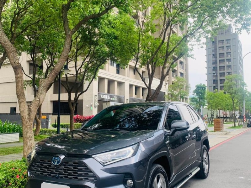 Toyota  RAV4 【熱賣中】2021年 Toyota RAV4 油電 加配   | 新北市汽車商業同業公會｜TACA優良車商聯盟｜中古、二手車買車賣車公會認證保固