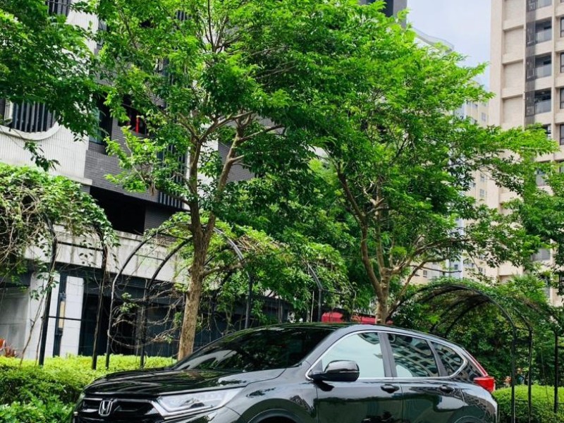 Honda  CR-V ????【熱銷日系休旅首選】 ????2018年 Honda CR-V 1.5  S版 | 新北市汽車商業同業公會｜TACA優良車商聯盟｜中古、二手車買車賣車公會認證保固