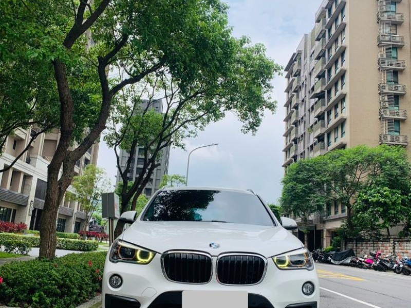 BMW/ 寶馬  X1 SERIES  X1 sDrive20i 2016????【德系小休旅精選】 ????2016年 bmw x1 | 新北市汽車商業同業公會｜TACA優良車商聯盟｜中古、二手車買車賣車公會認證保固
