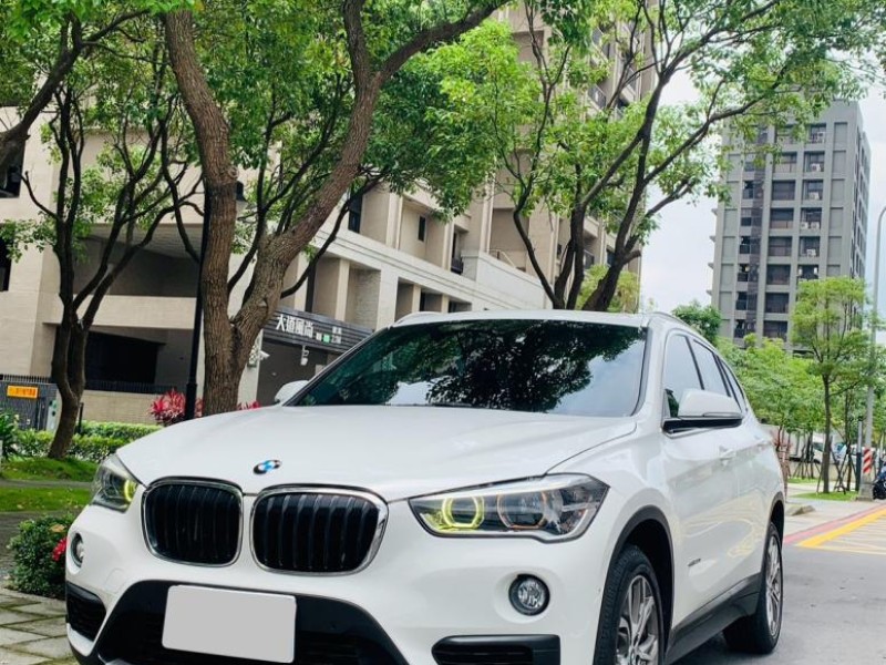 BMW/ 寶馬  X1 SERIES  X1 sDrive20i 2016????【德系小休旅精選】 ????2016年 bmw x1 | 新北市汽車商業同業公會｜TACA優良車商聯盟｜中古、二手車買車賣車公會認證保固