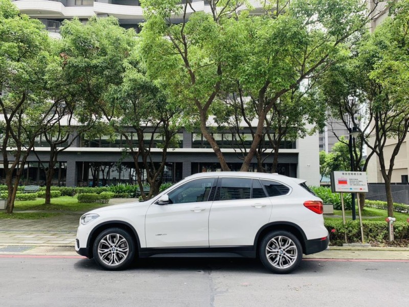 BMW/ 寶馬  X1 SERIES  X1 sDrive20i 2016????【德系小休旅精選】 ????2016年 bmw x1 | 新北市汽車商業同業公會｜TACA優良車商聯盟｜中古、二手車買車賣車公會認證保固