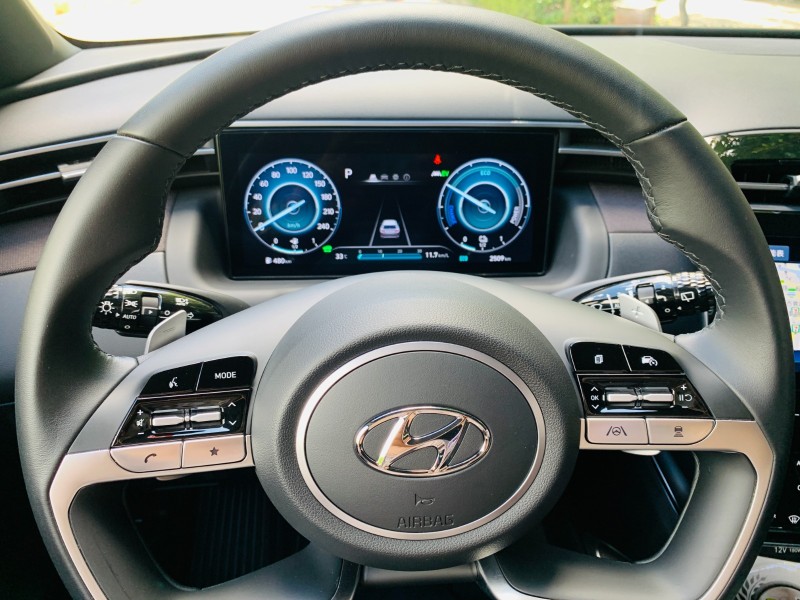 Hyundai  Tucson ????????【新貨到港】2024年式 Hyundai Tucson L GLTH-B 油電版｜超帥節能休旅！ | 新北市汽車商業同業公會｜TACA優良車商聯盟｜中古、二手車買車賣車公會認證保固