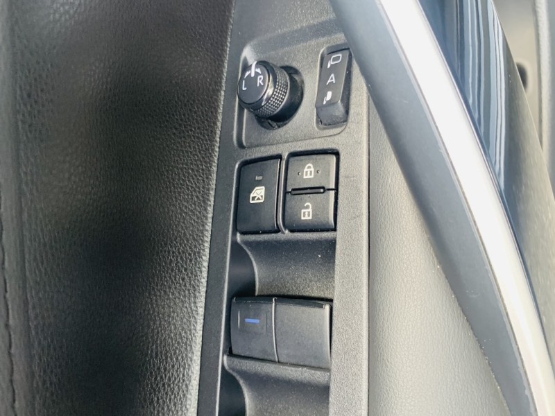 Toyota  Altis ????高CP值省油房車???? 《油電混合動力，經濟耐用選擇》 | 新北市汽車商業同業公會｜TACA優良車商聯盟｜中古、二手車買車賣車公會認證保固