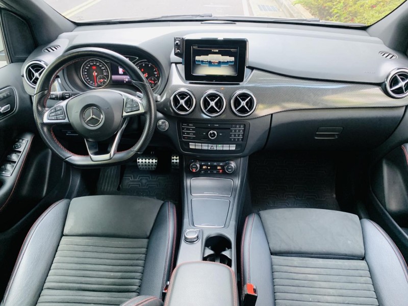 Mercedes-Benz/賓士   B-CLASS  B180 質感歐系代步首選｜車況優質 低里程好車 出售：2017年 BMW B180 1.6 白色款 | 新北市汽車商業同業公會｜TACA優良車商聯盟｜中古、二手車買車賣車公會認證保固