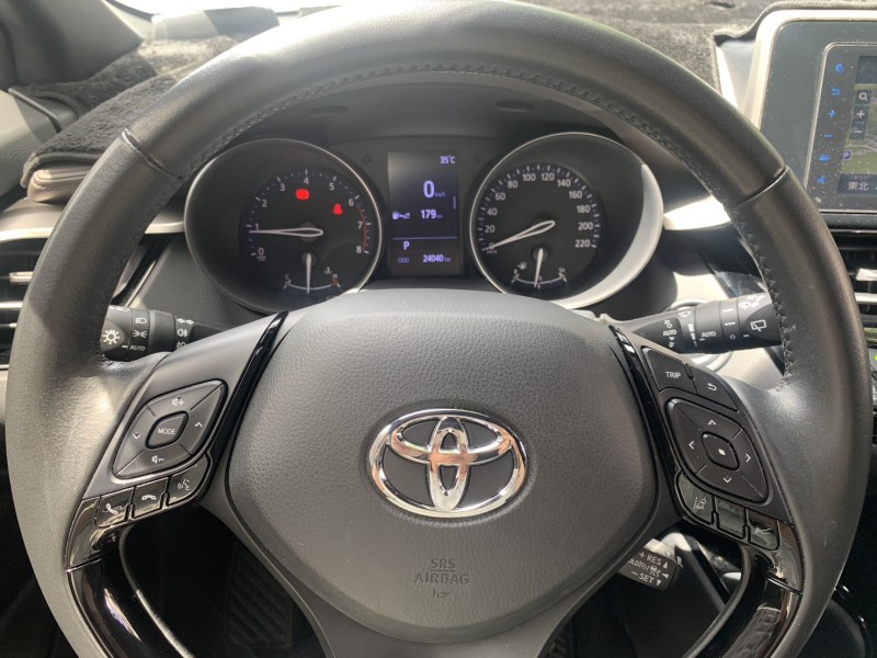 Toyota  C-HR ????????【熱門跨界跑旅登場】 2020年 Toyota C-HR 經典 1.2｜低里程僅跑24,000公里 強勢介入市場的高人氣車款！ | 新北市汽車商業同業公會｜TACA優良車商聯盟｜中古、二手車買車賣車公會認證保固