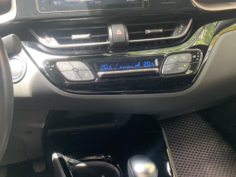Toyota  C-HR ????????【熱門跨界跑旅登場】 2020年 Toyota C-HR 經典 1.2｜低里程僅跑24,000公里 強勢介入市場的高人氣車款！ | 新北市汽車商業同業公會｜TACA優良車商聯盟｜中古、二手車買車賣車公會認證保固