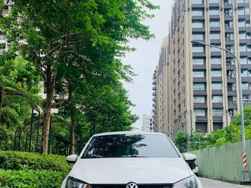 Volkswagen 福斯  Polo ????【超值德系代步車】 ????2012年 VW Polo 1.4 白色???? 只跑8.5萬公里 | 新北市汽車商業同業公會｜TACA優良車商聯盟｜中古、二手車買車賣車公會認證保固