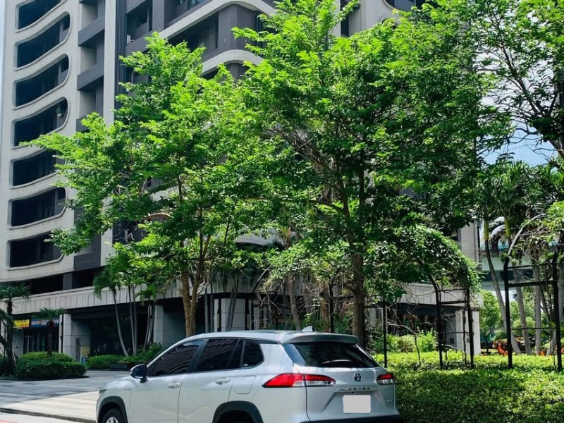 Toyota  Corolla Cross 2023 Toyota Corolla Cross Hybrid 豪華 1.8 | 新北市汽車商業同業公會｜TACA優良車商聯盟｜中古、二手車買車賣車公會認證保固
